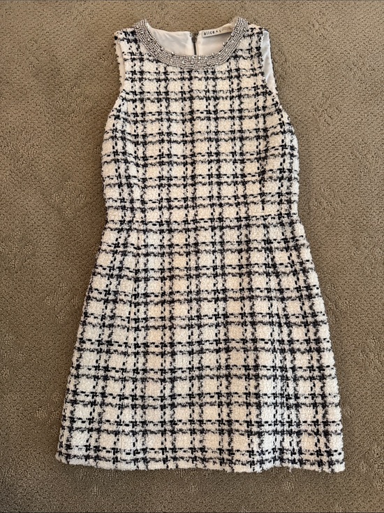 Alice + Olivia Dresses & Skirts - Alice + Olivia Cream and Black Tweed Jewel-Neck Mini Dress